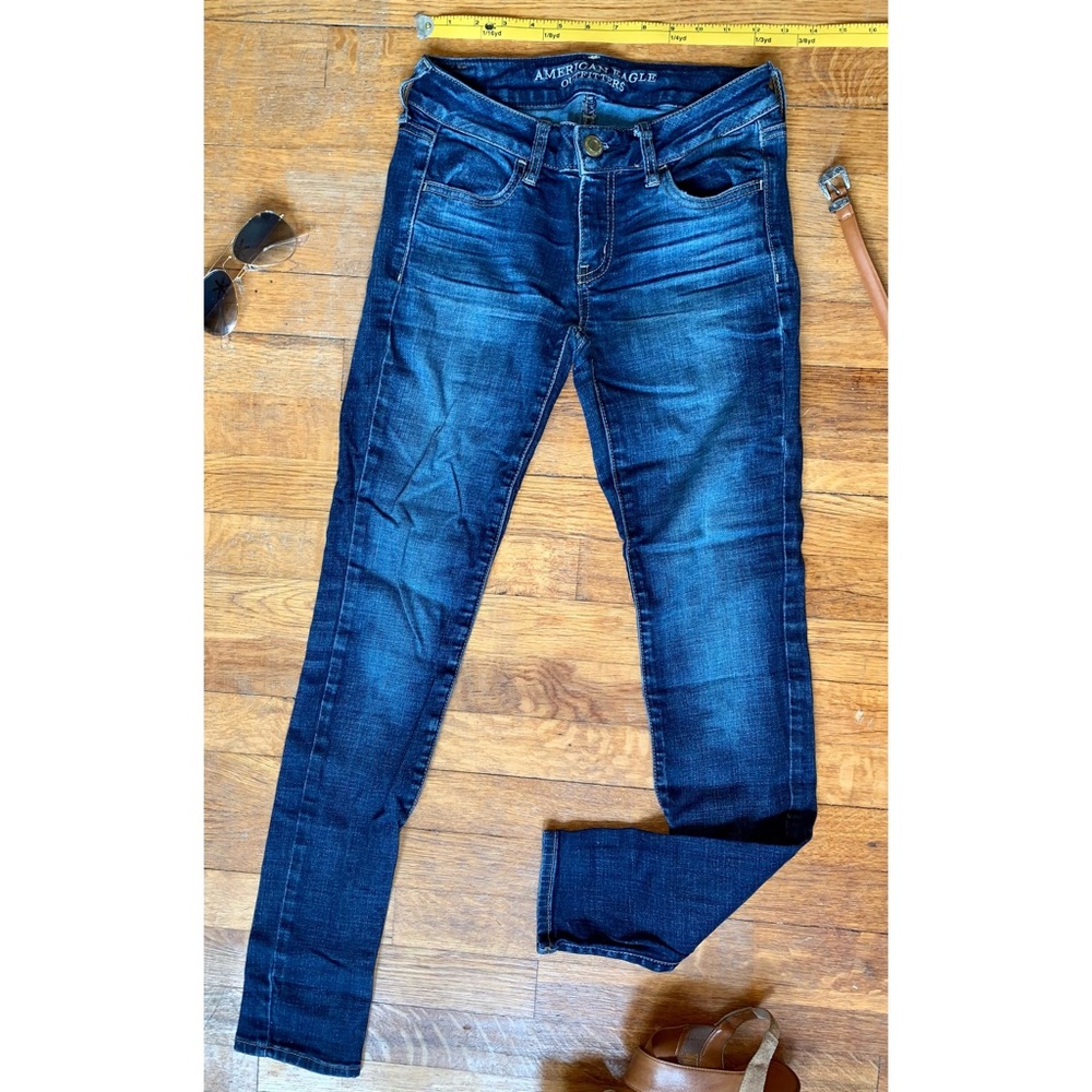 American Eagle Jeggings Size 2 / Low Rise / Dark Wash / Skinny